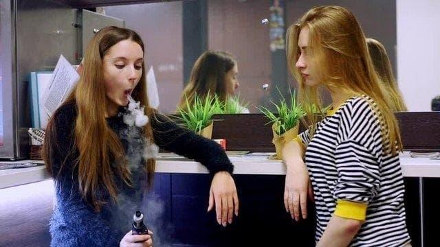 IBVape e-cigarette recenzja i inspiracje modowe z bluza vape dla fanów miejskiego stylu