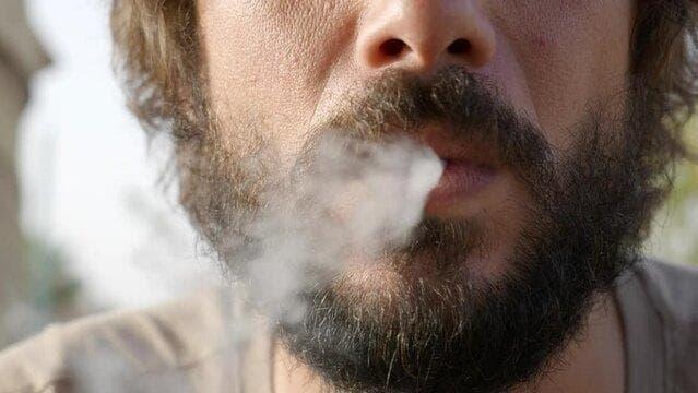 E-Cigarettes Online prezentuje test i przegląd just e papieros — opinie, porady zakupowe i najlepsze e-papierosy