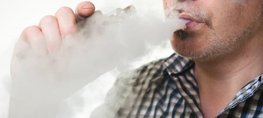 E-cigareta dla początkujących i wymagających praktyczny przewodnik i recenzja vaporesso xros z poradami zakupowymi